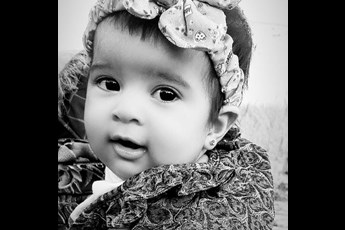 آیناز نیک زاد  