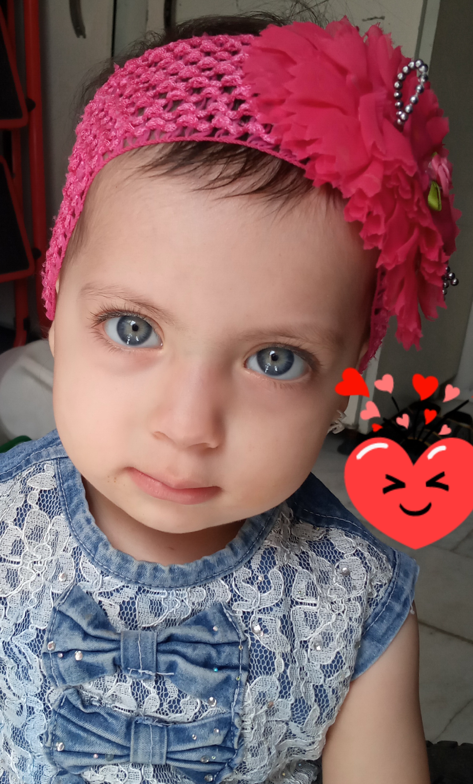 نازنین زهرا