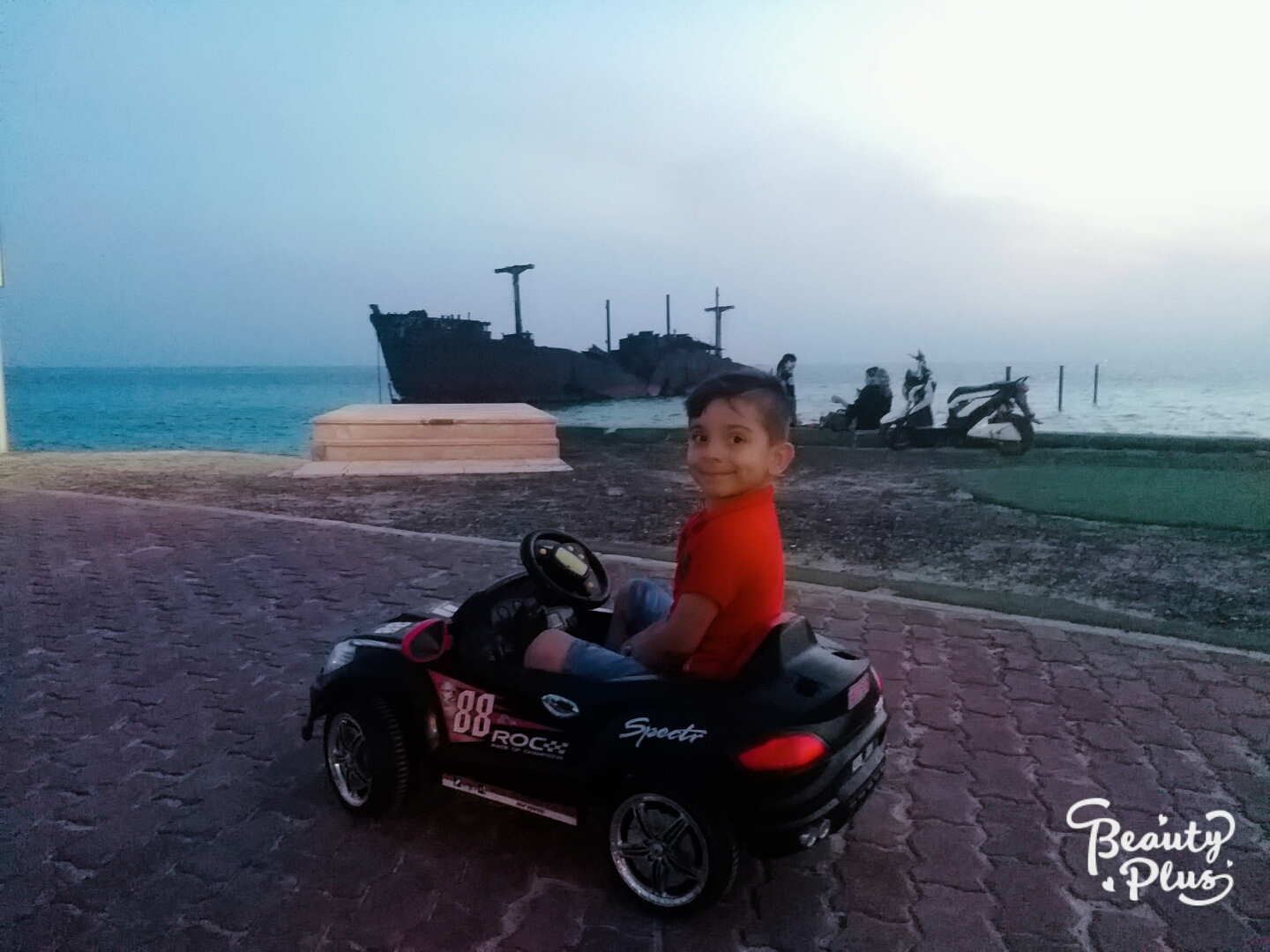 پویان علیزاده