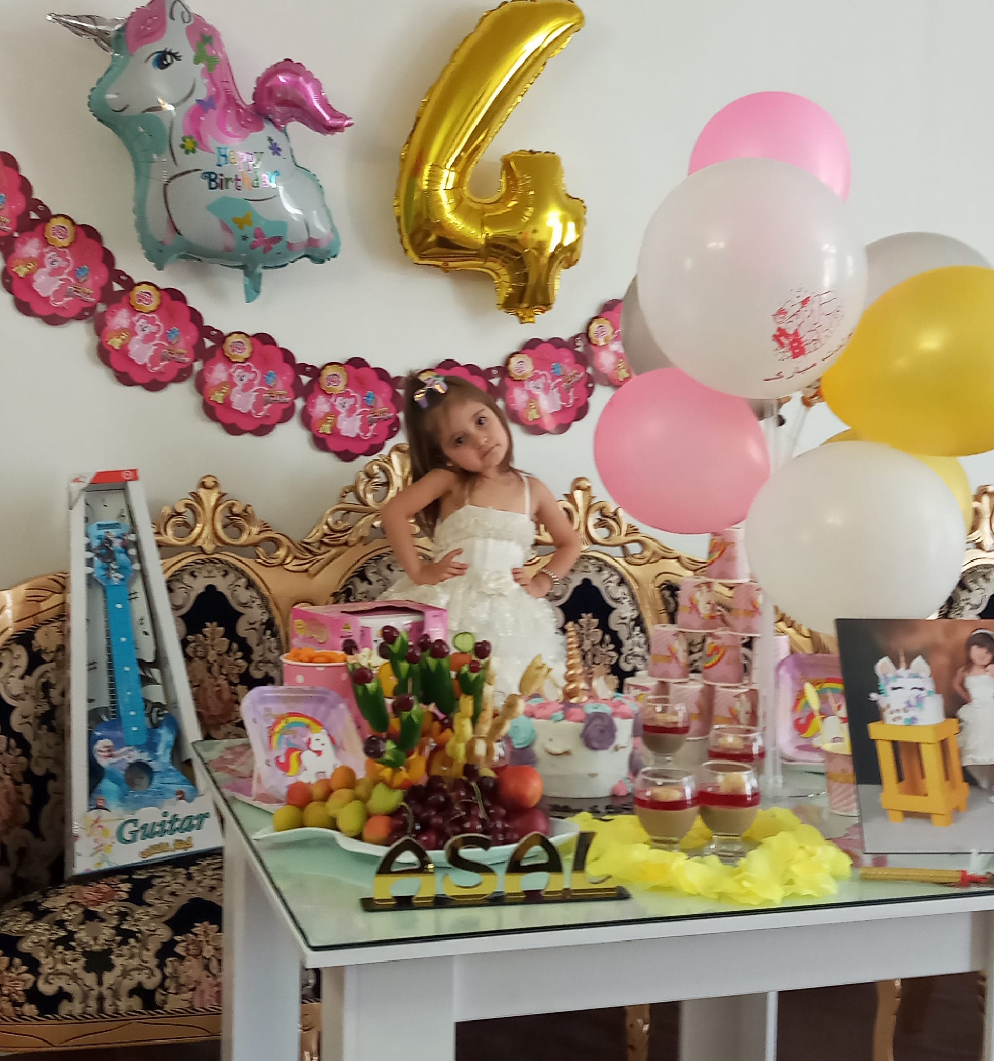 عسل فتحی