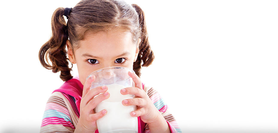  مصرف روزانه 2 لیوان شیر برای کودکان کافی است